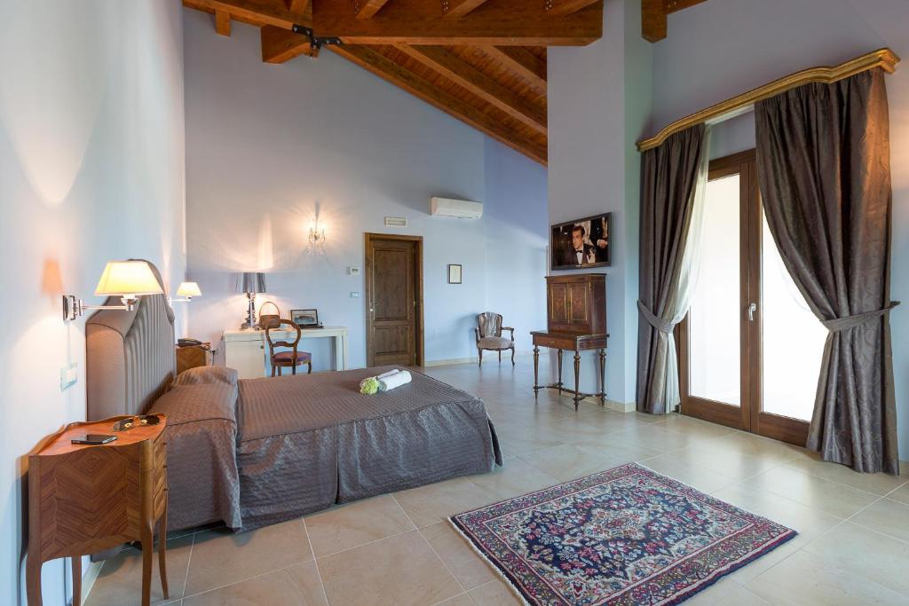 Casale Santa Maria Country House Mosciano SantʼAngelo Eksteriør billede