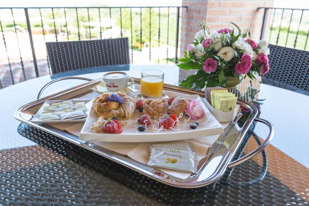 Casale Santa Maria Country House Mosciano SantʼAngelo Værelse billede